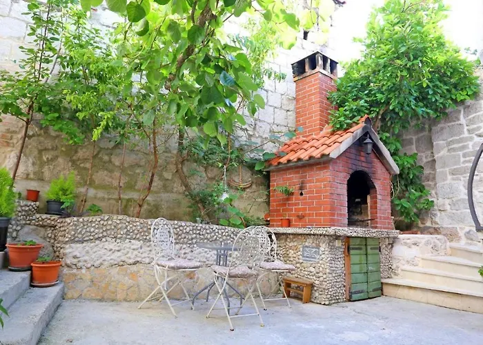 Apartment Nikolla 5 *