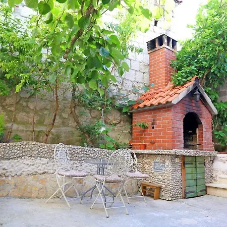 Διαμέρισμα Nikolla 5 *